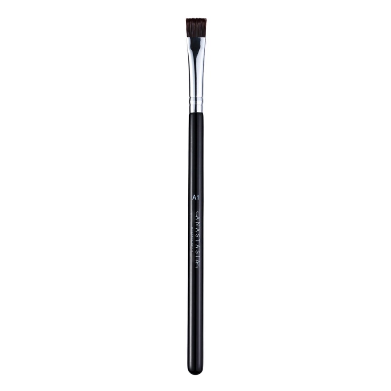 Anastasia Beverly Hills A1 Pro Brush – Flat Definer Brush